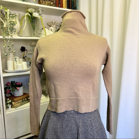 Wilfred Cyprie Turtleneck Merino Wool Sweater in Brown - Picture 2 of 16